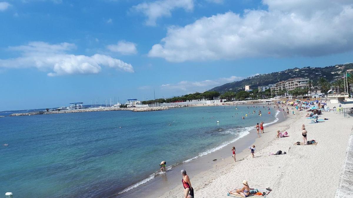 Safari Beach Golfe-Juan Exteriér fotografie